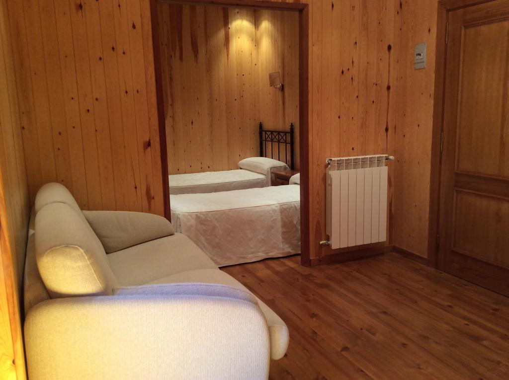 Hotel La Ribera Ribera de Cardos Room photo
