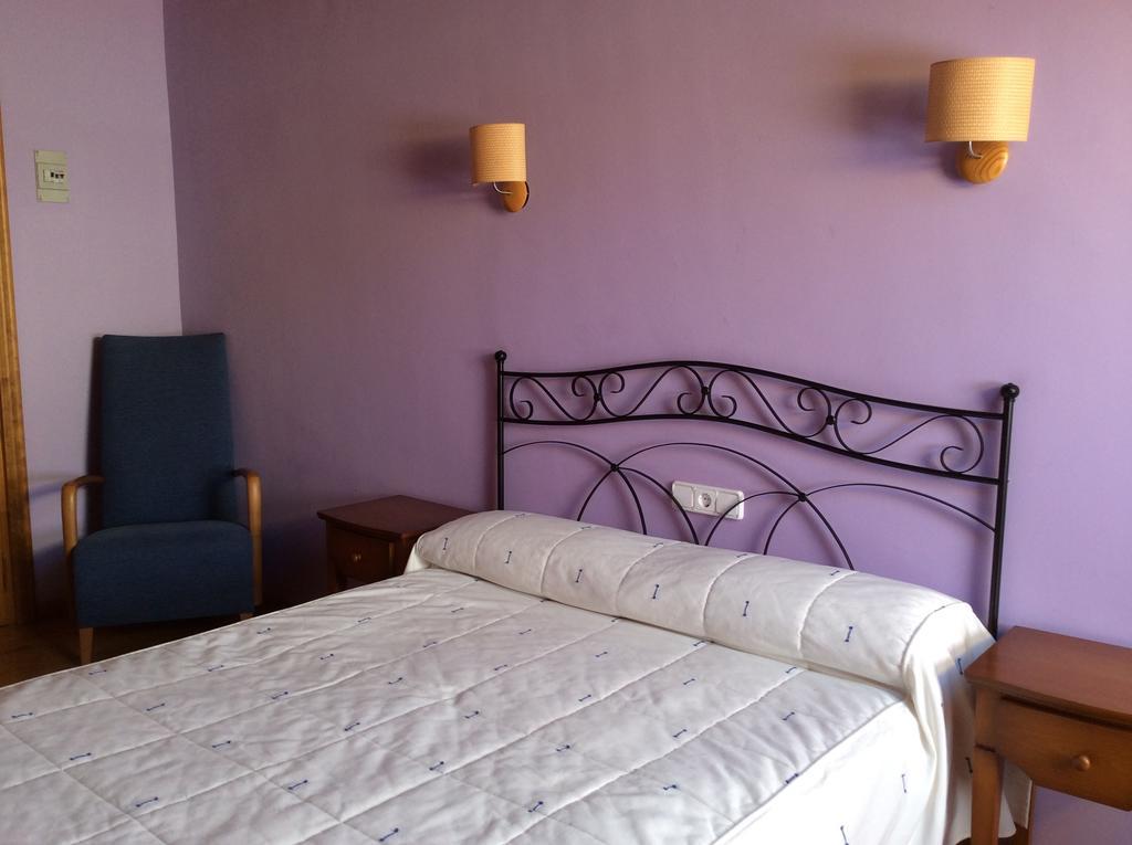 Hotel La Ribera Ribera de Cardos Room photo